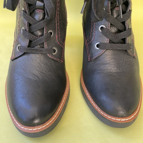 Black Naturalizer leather boots - Picture 5 of 11